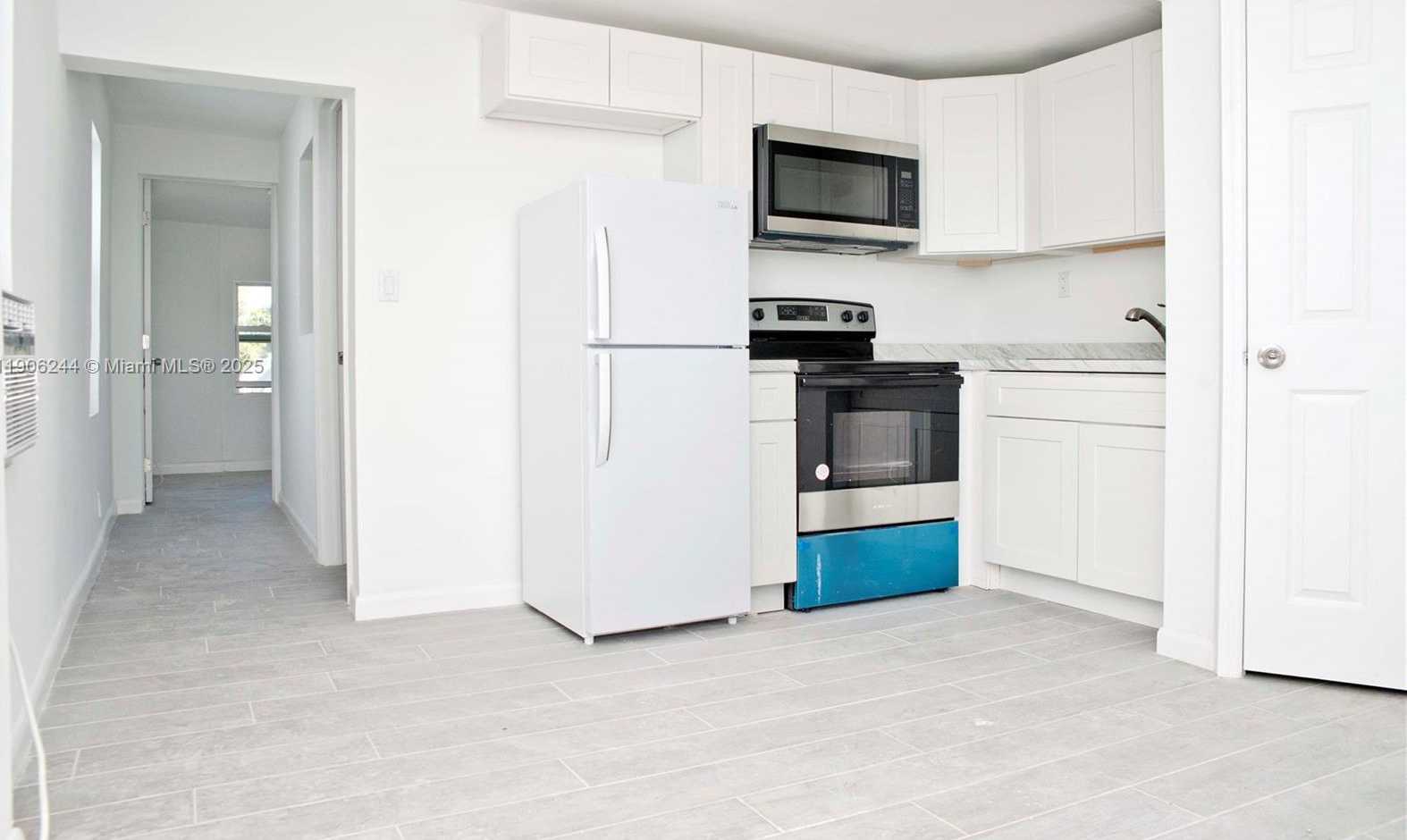 Small Image of 1323 NORTH FEDERAL HWY #2, Hollywood Number 1