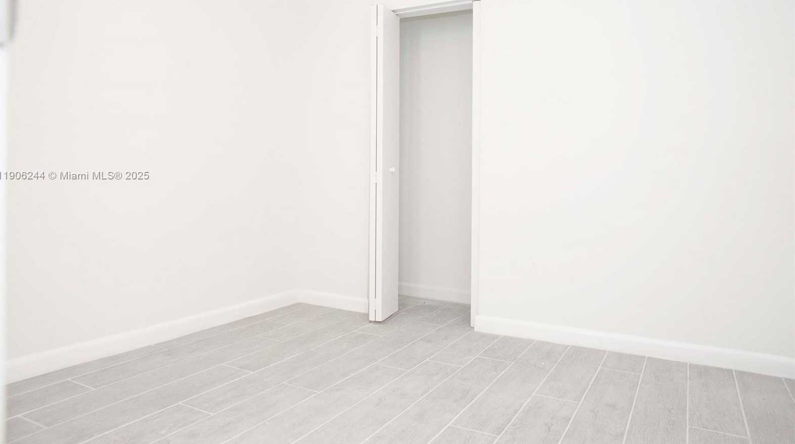 Small Image of 1323 NORTH FEDERAL HWY #2, Hollywood Number 8