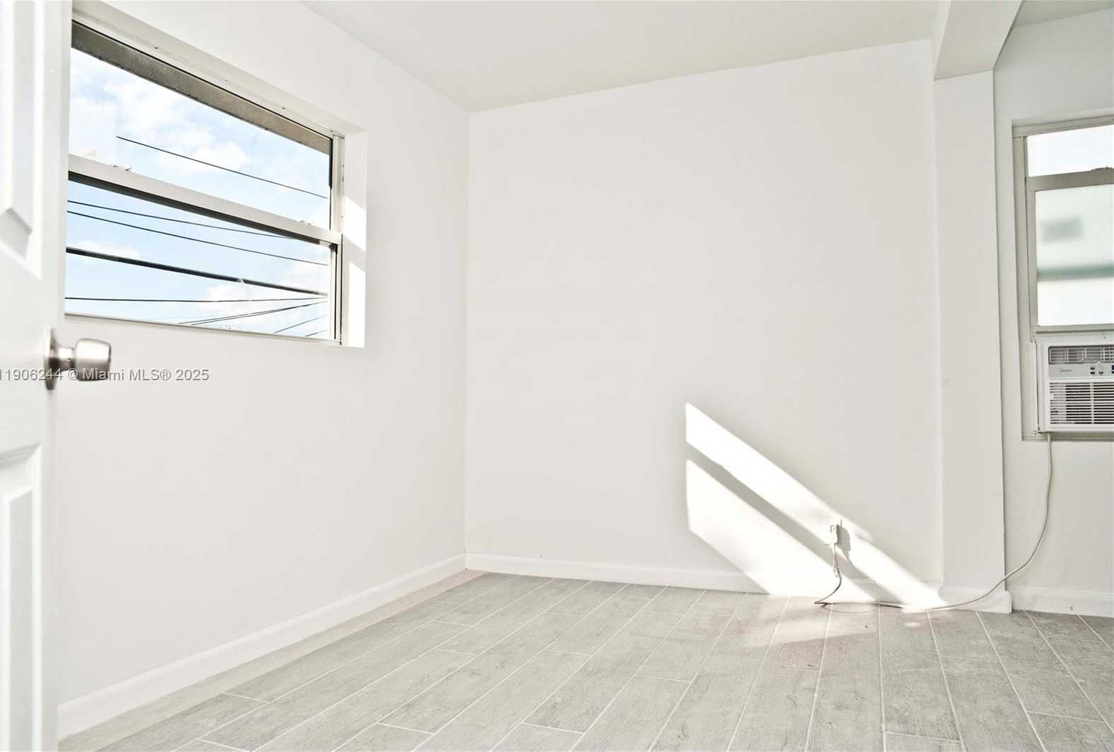 Small Image of 1323 NORTH FEDERAL HWY #2, Hollywood Number 9