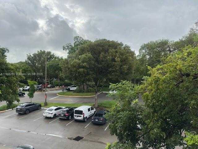 Small Image of 650 SOUTH PARK RD #35-5, Hollywood Number 41