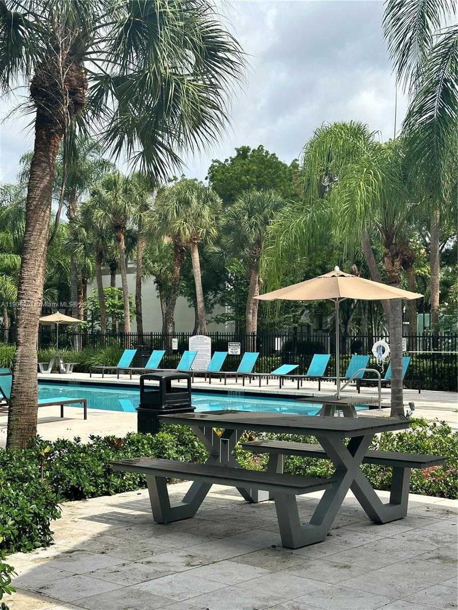 Small Image of 650 SOUTH PARK RD #35-5, Hollywood Number 6