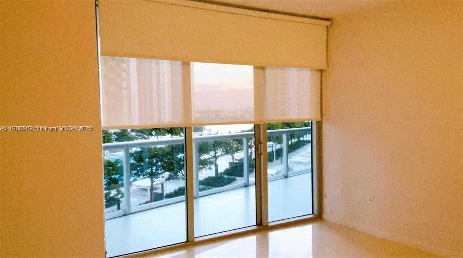 Small Image of 495 BRICKELL AVE #1606, Miami Number 15