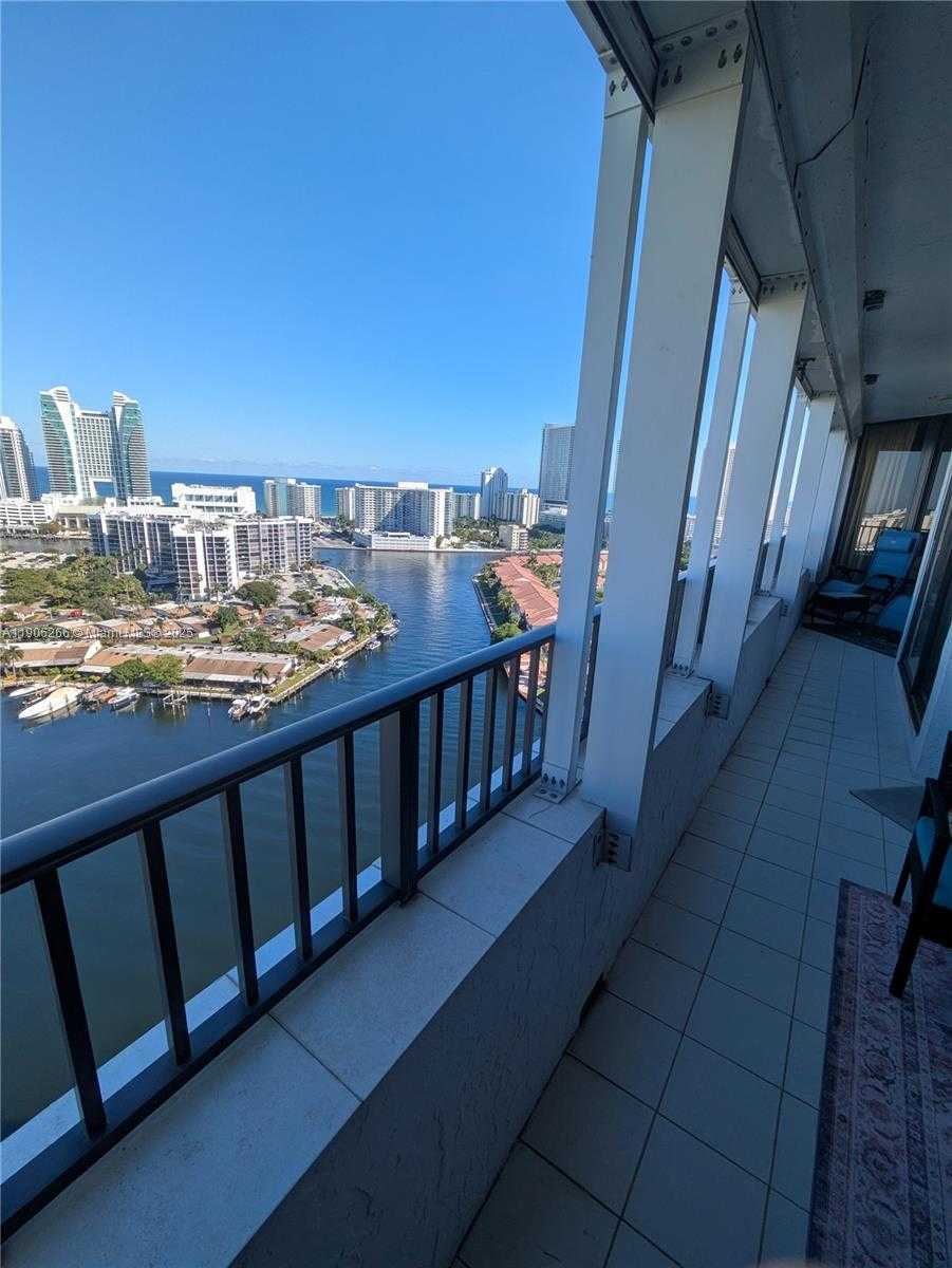 Small Image of 300 THREE ISLANDS BLVD #PH3A, Hallandale Beach Number 28