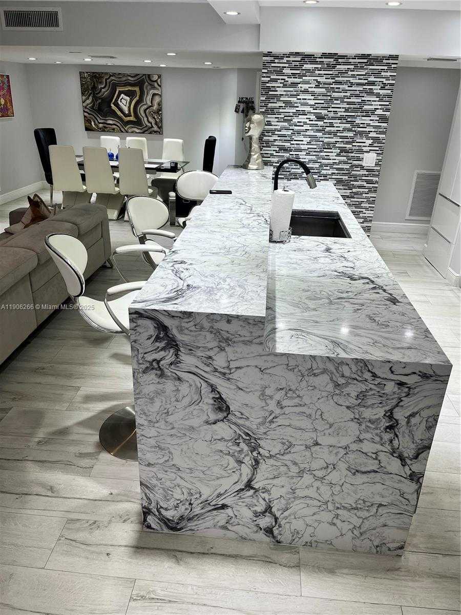 Small Image of 300 THREE ISLANDS BLVD #PH3A, Hallandale Beach Number 38