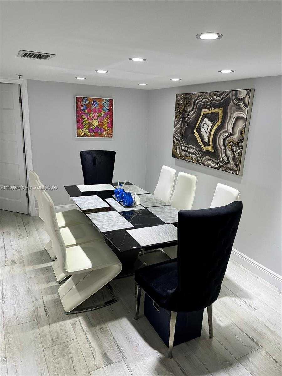 Small Image of 300 THREE ISLANDS BLVD #PH3A, Hallandale Beach Number 40