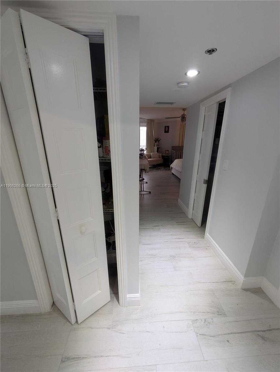 Small Image of 300 THREE ISLANDS BLVD #PH3A, Hallandale Beach Number 45