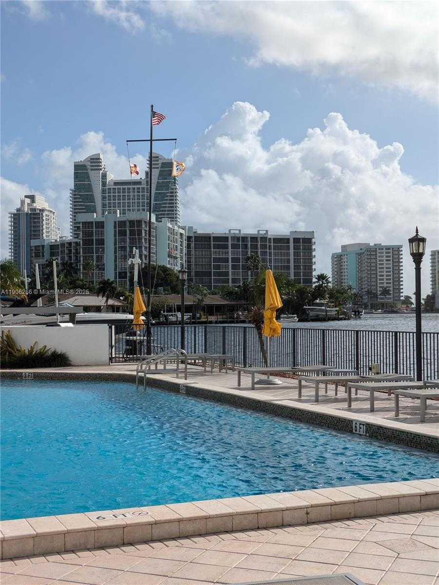 Small Image of 300 THREE ISLANDS BLVD #PH3A, Hallandale Beach Number 6