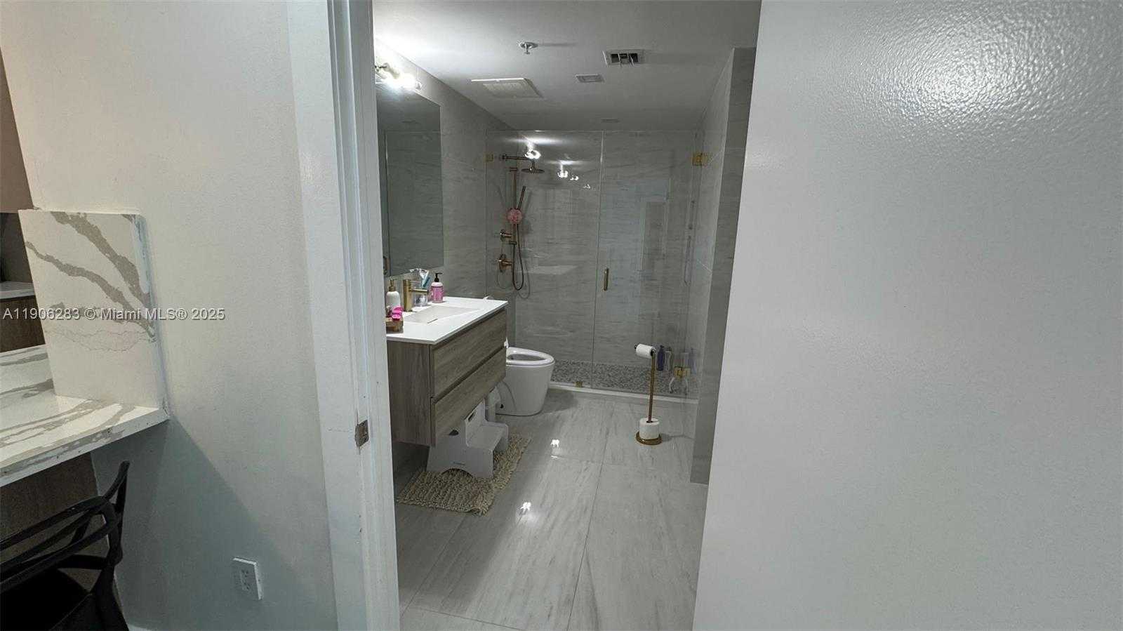 Small Image of 3000 NORTH EAST 188TH ST #402, Aventura Number 11