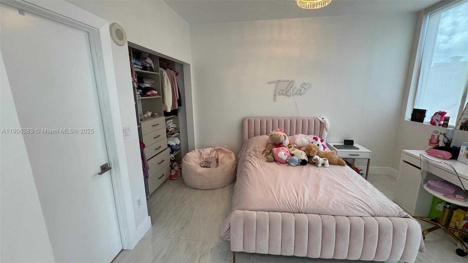 Small Image of 3000 NORTH EAST 188TH ST #402, Aventura Number 14