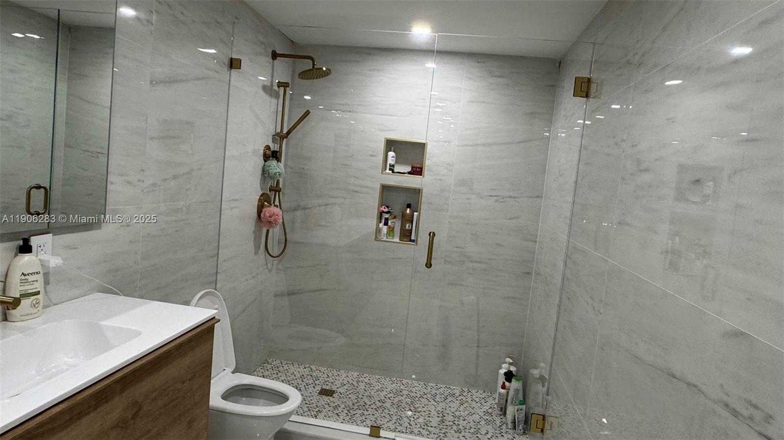 Small Image of 3000 NORTH EAST 188TH ST #402, Aventura Number 26