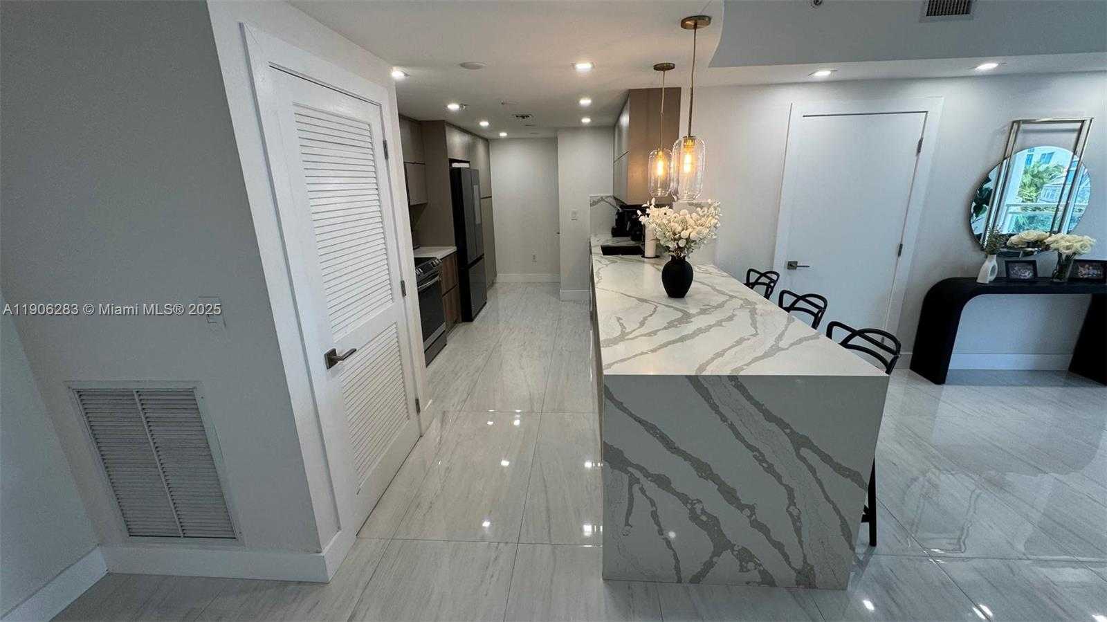 Small Image of 3000 NORTH EAST 188TH ST #402, Aventura Number 8