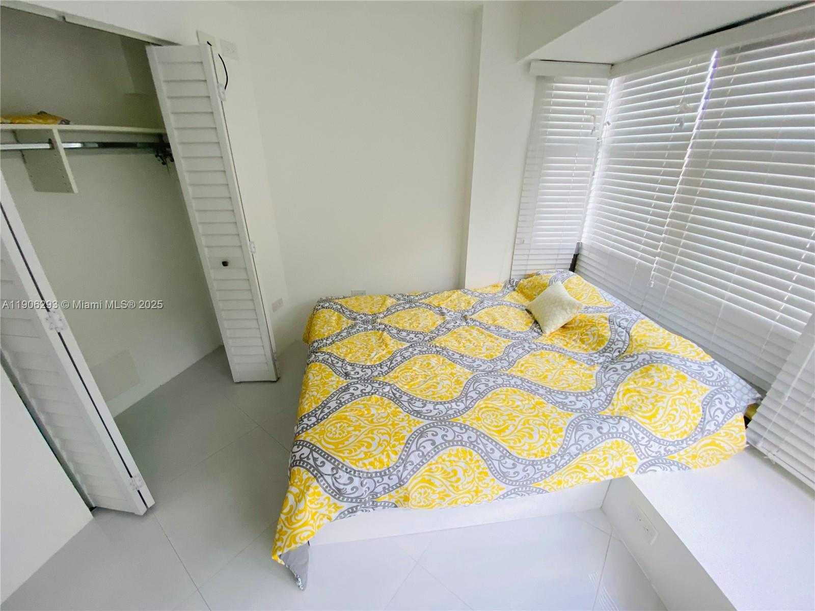 Small Image of 1881 WASHINGTON AVE #2D, Miami Beach Number 8