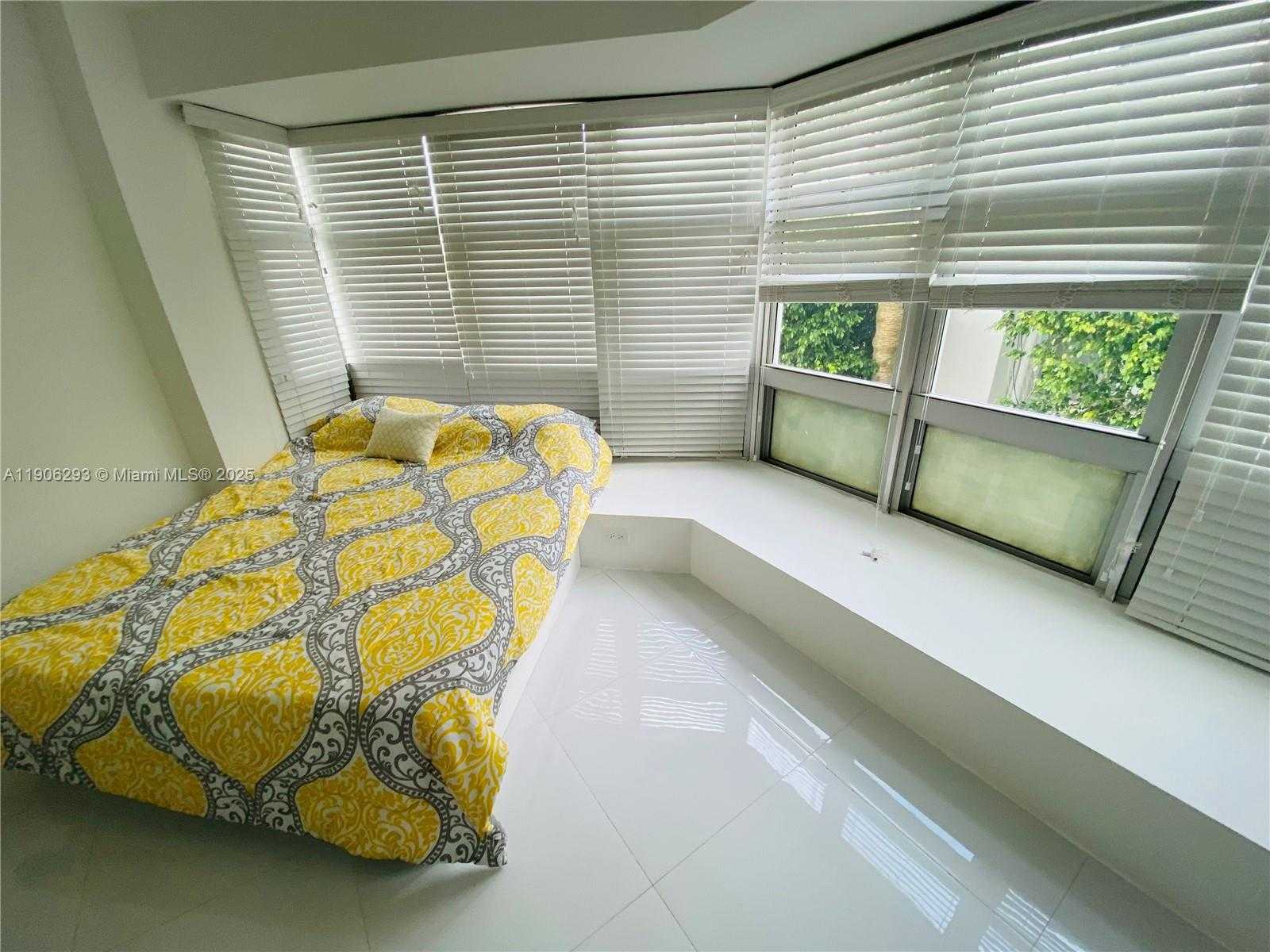 Small Image of 1881 WASHINGTON AVE #2D, Miami Beach Number 9