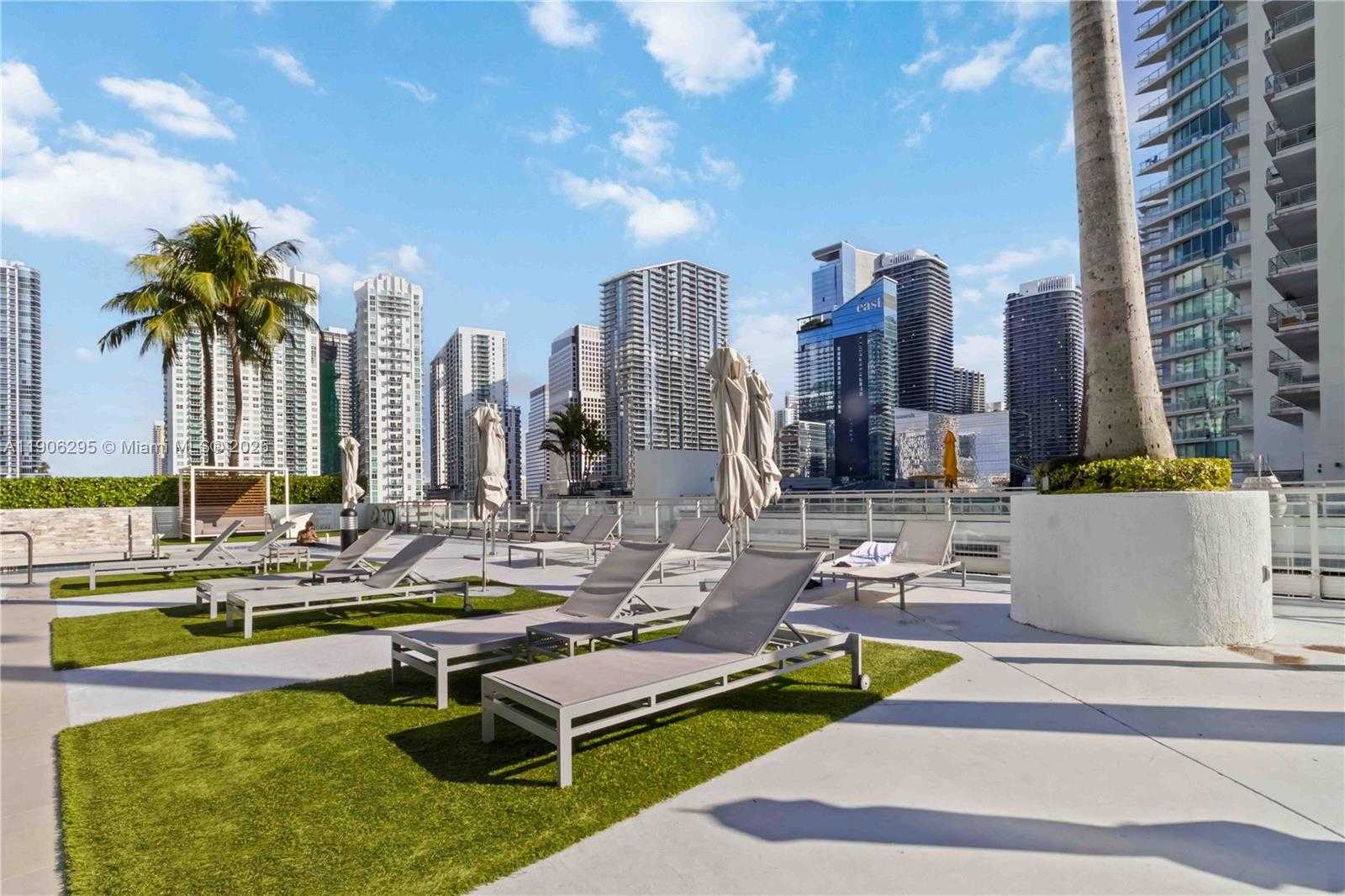 Small Image of 90 SOUTH WEST 3RD ST #4305, Miami Number 25