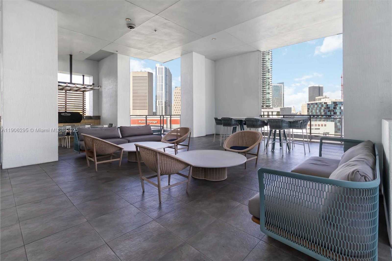 Small Image of 90 SOUTH WEST 3RD ST #4305, Miami Number 28