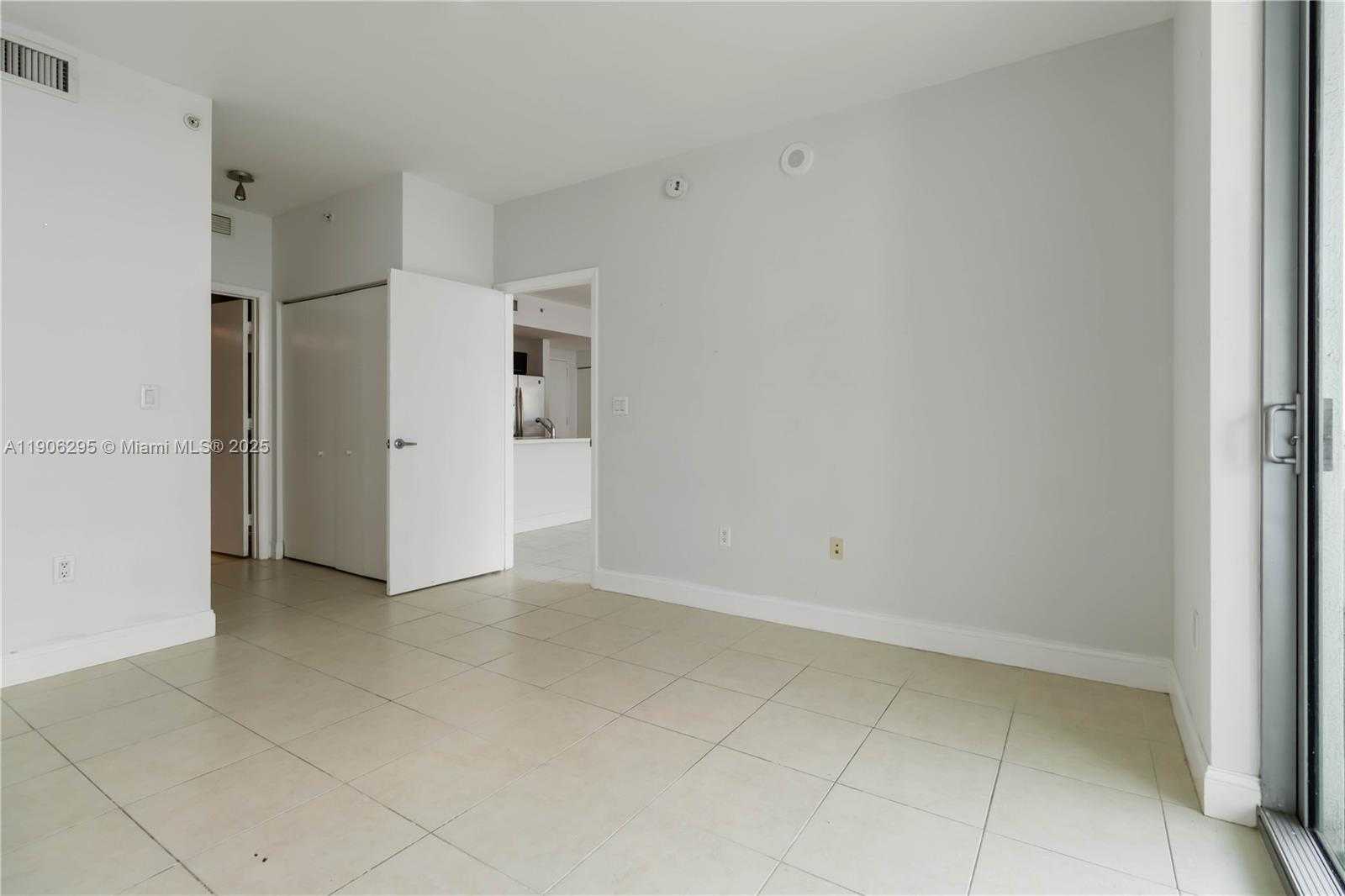 Small Image of 90 SOUTH WEST 3RD ST #4305, Miami Number 49