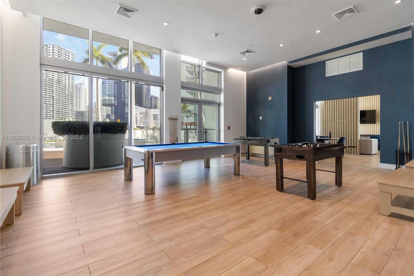 Small Image of 90 SOUTH WEST 3RD ST #4305, Miami Number 51