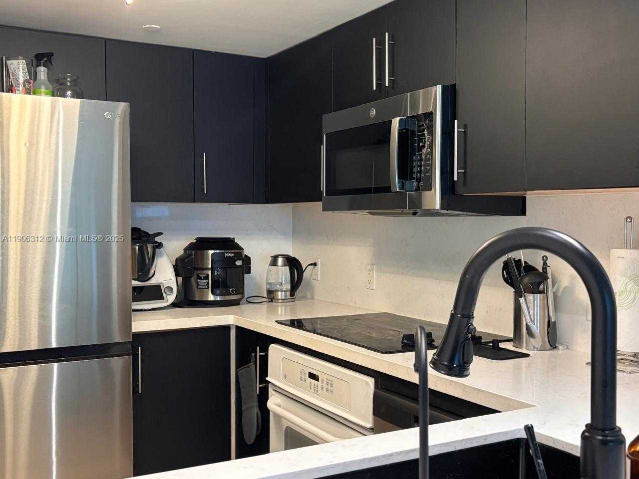 Small Image of 2101 BRICKELL AVE #903, Miami Number 16