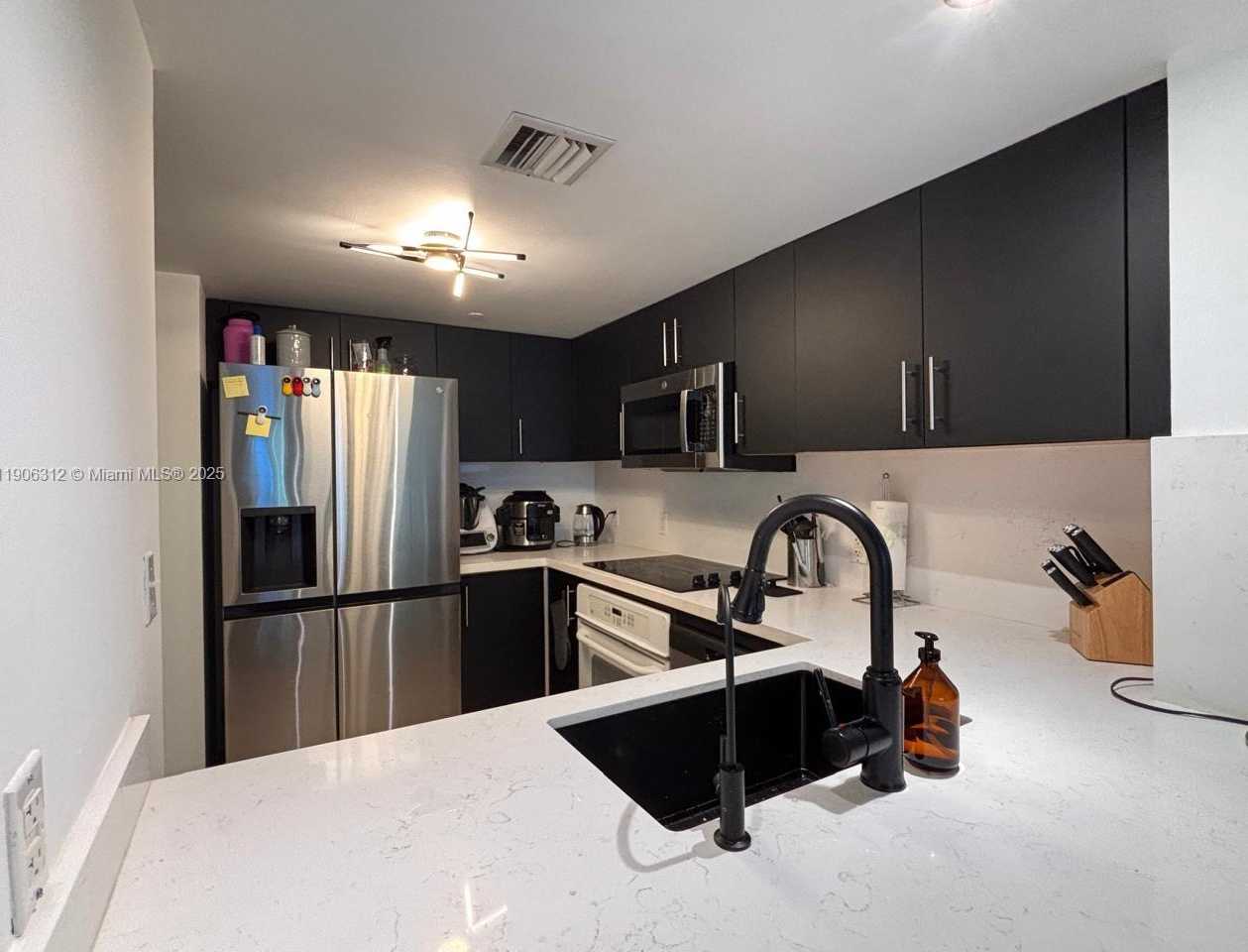 Small Image of 2101 BRICKELL AVE #903, Miami Number 19