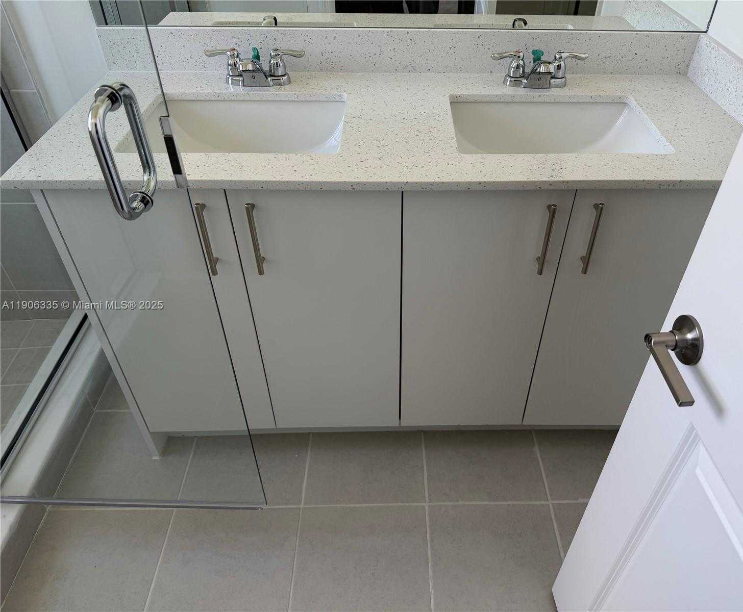 Small Image of 2426 SOUTH EAST 26 LN #2426, Homestead Number 13