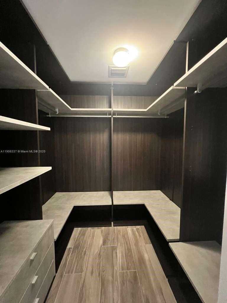 Small Image of 801 SOUTH MIAMI AVE #1803, Miami Number 21