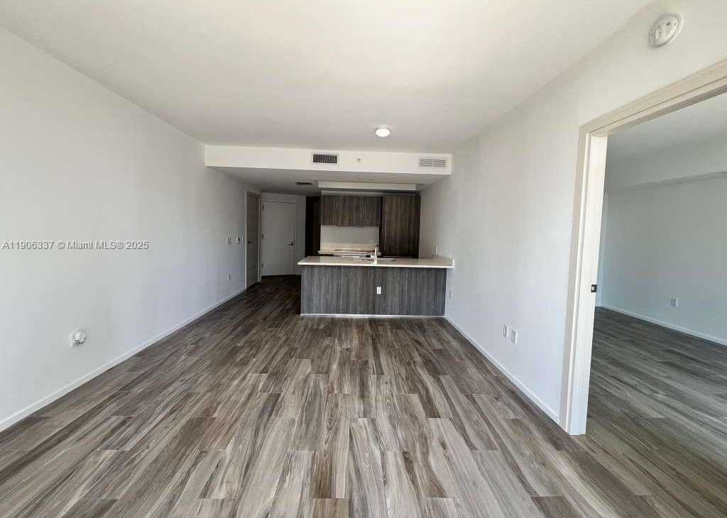 Small Image of 801 SOUTH MIAMI AVE #1803, Miami Number 4