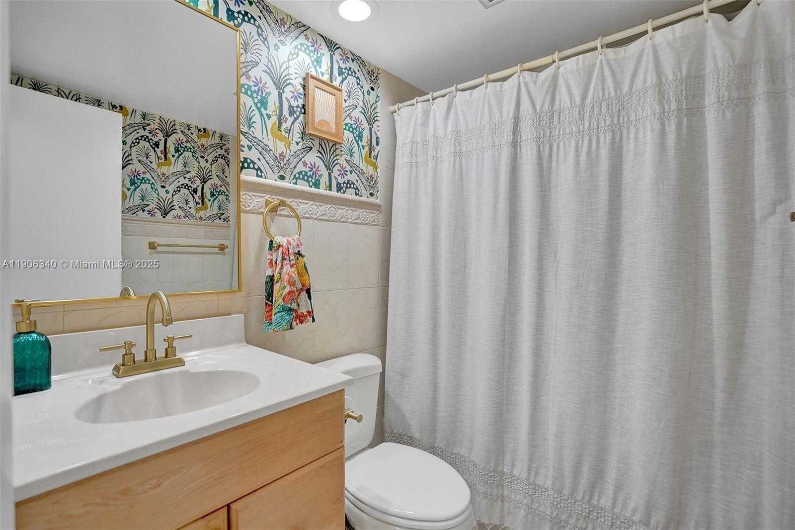 Small Image of 300 LAYNE BLVD #206, Hallandale Beach Number 13