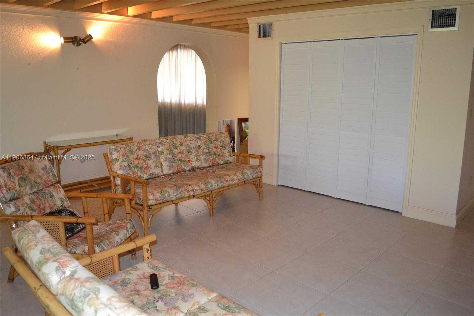 Small Image of 7855 SOUTH WEST 17TH TER, Miami Number 12