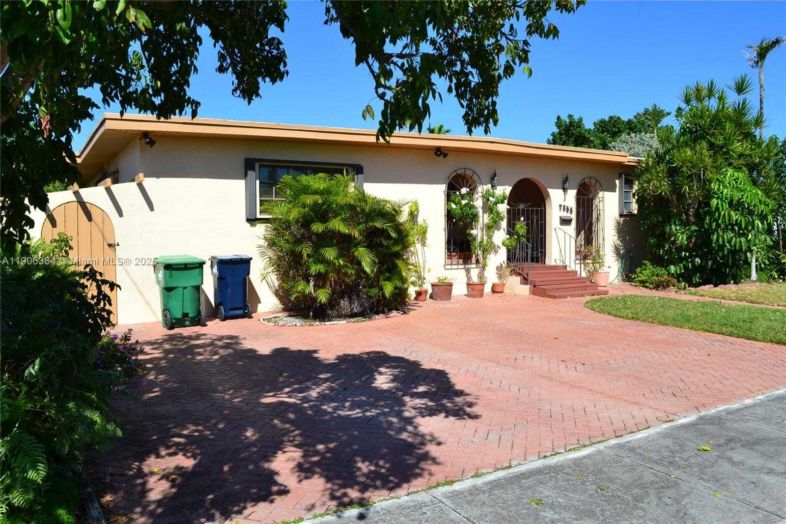 Small Image of 7855 SOUTH WEST 17TH TER, Miami Number 17