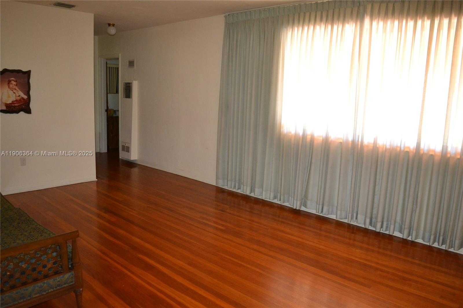 Small Image of 7855 SOUTH WEST 17TH TER, Miami Number 28