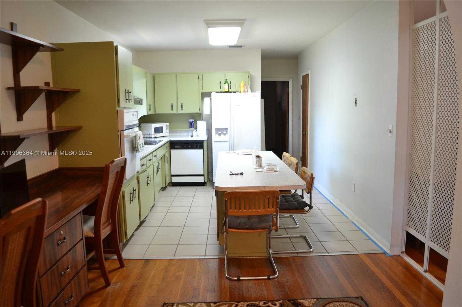 Small Image of 7855 SOUTH WEST 17TH TER, Miami Number 30