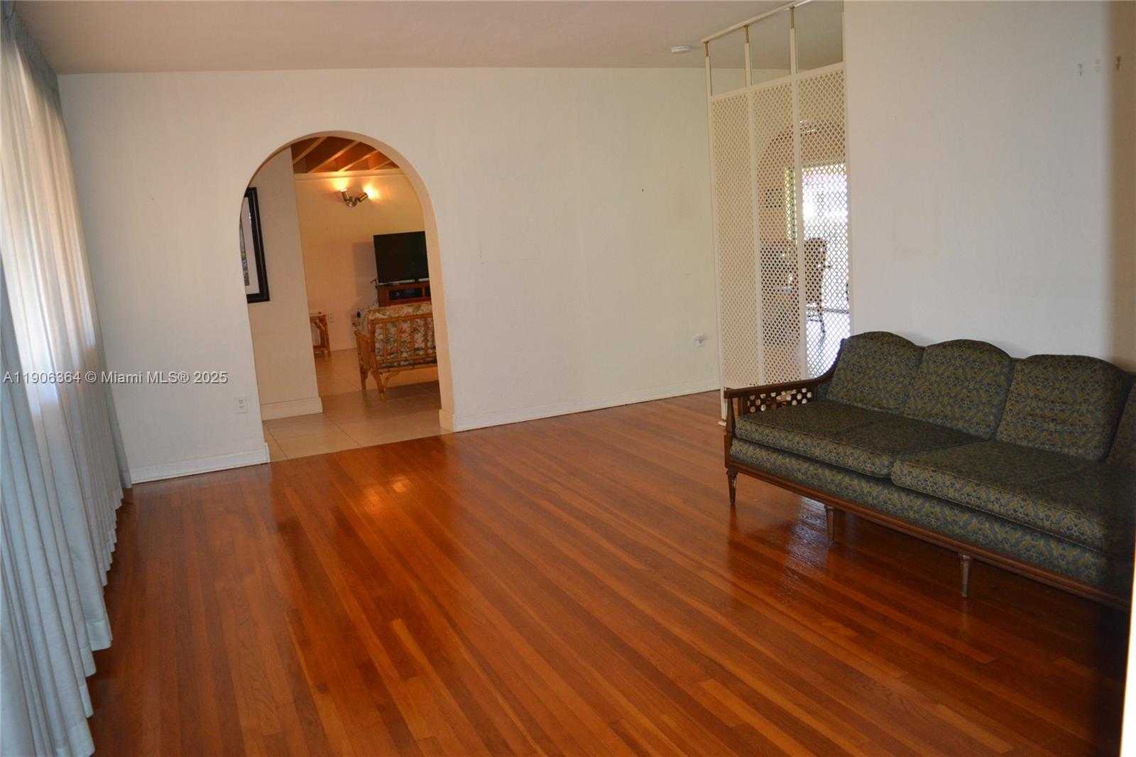 Small Image of 7855 SOUTH WEST 17TH TER, Miami Number 33