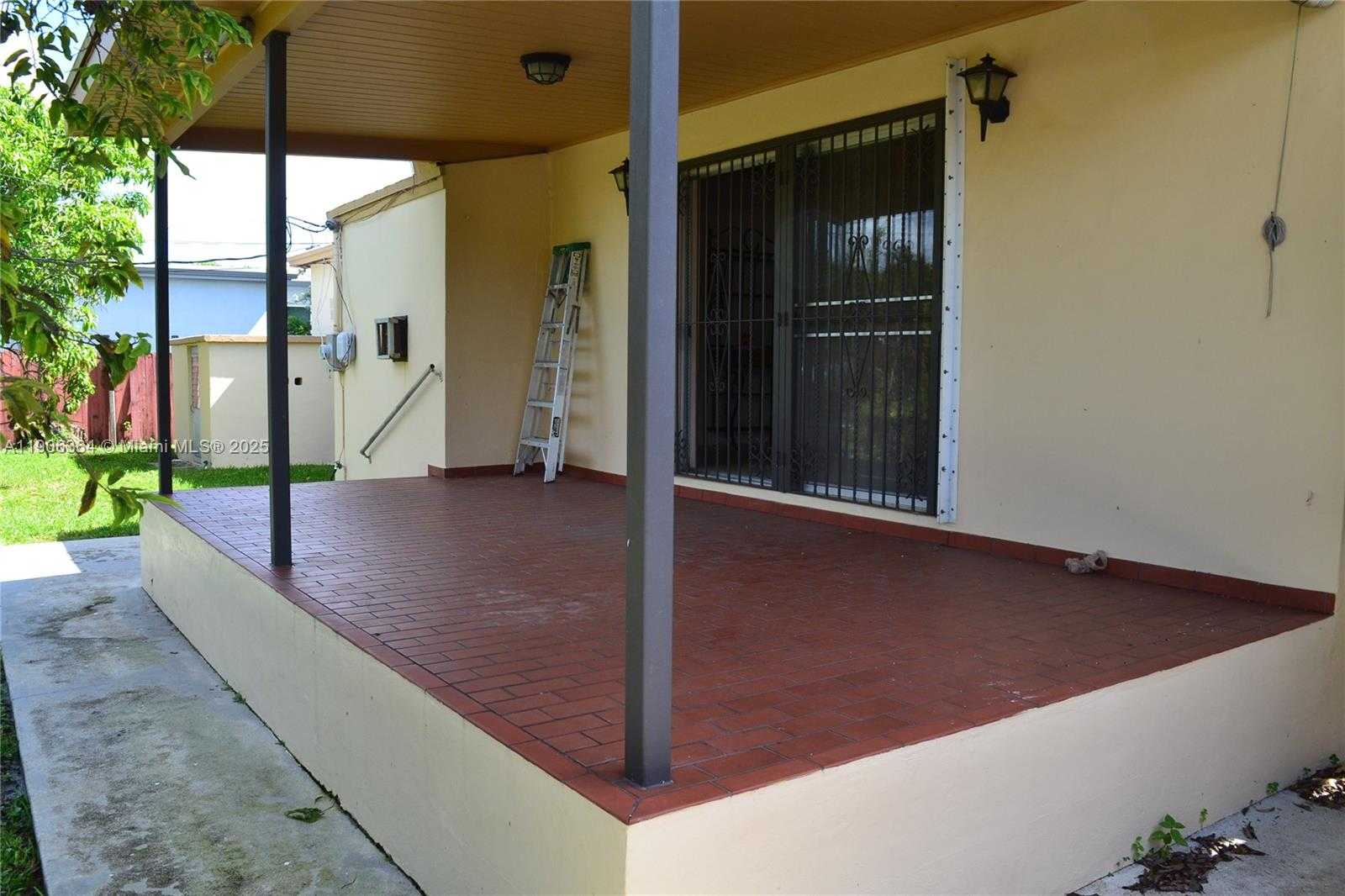 Small Image of 7855 SOUTH WEST 17TH TER, Miami Number 36