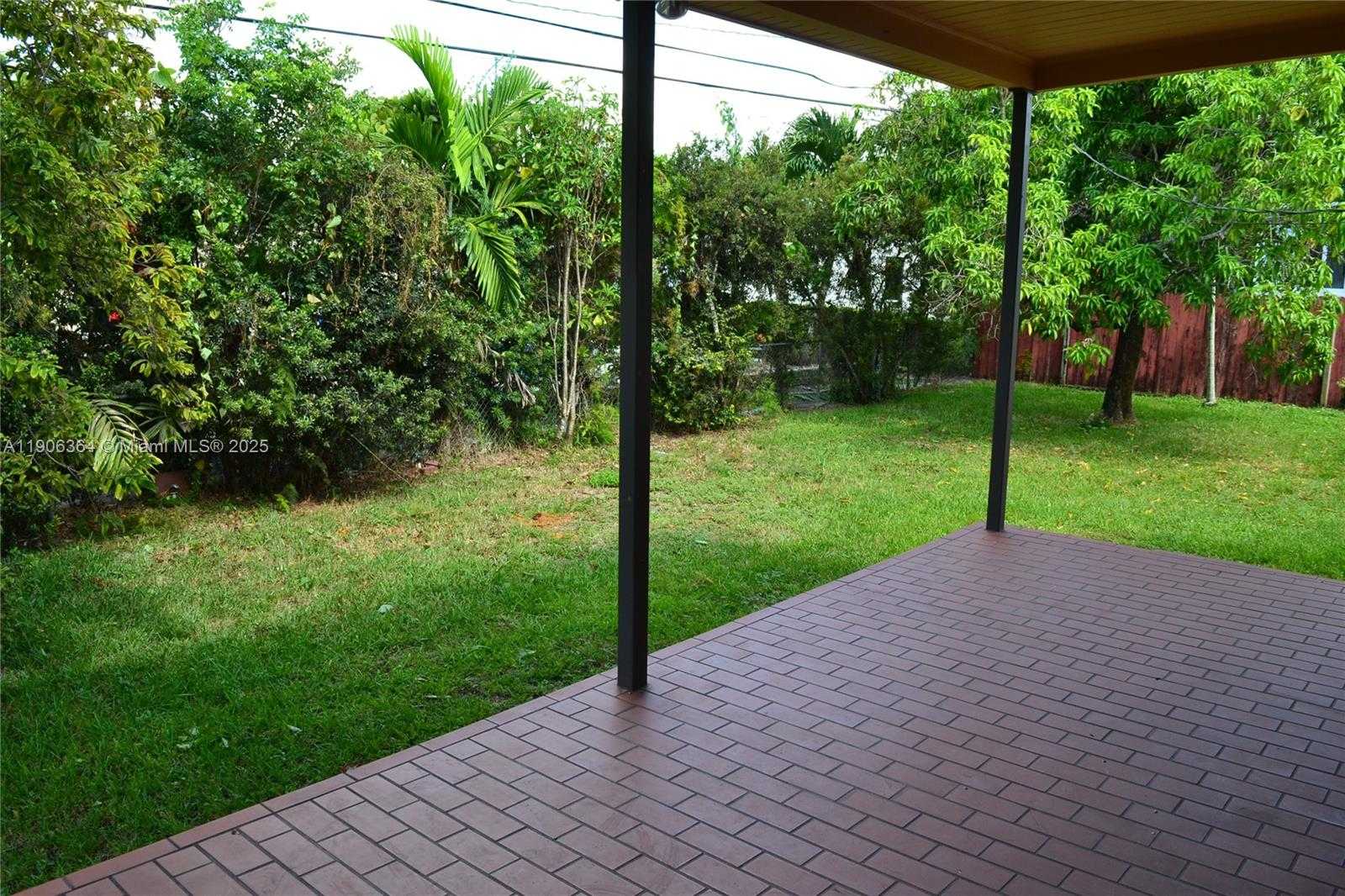 Small Image of 7855 SOUTH WEST 17TH TER, Miami Number 37