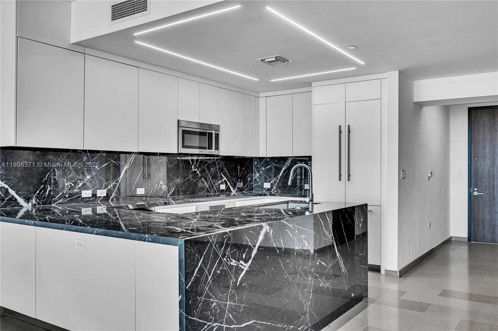 Small Image of 88 SOUTH WEST 7TH ST #806, Miami Number 19