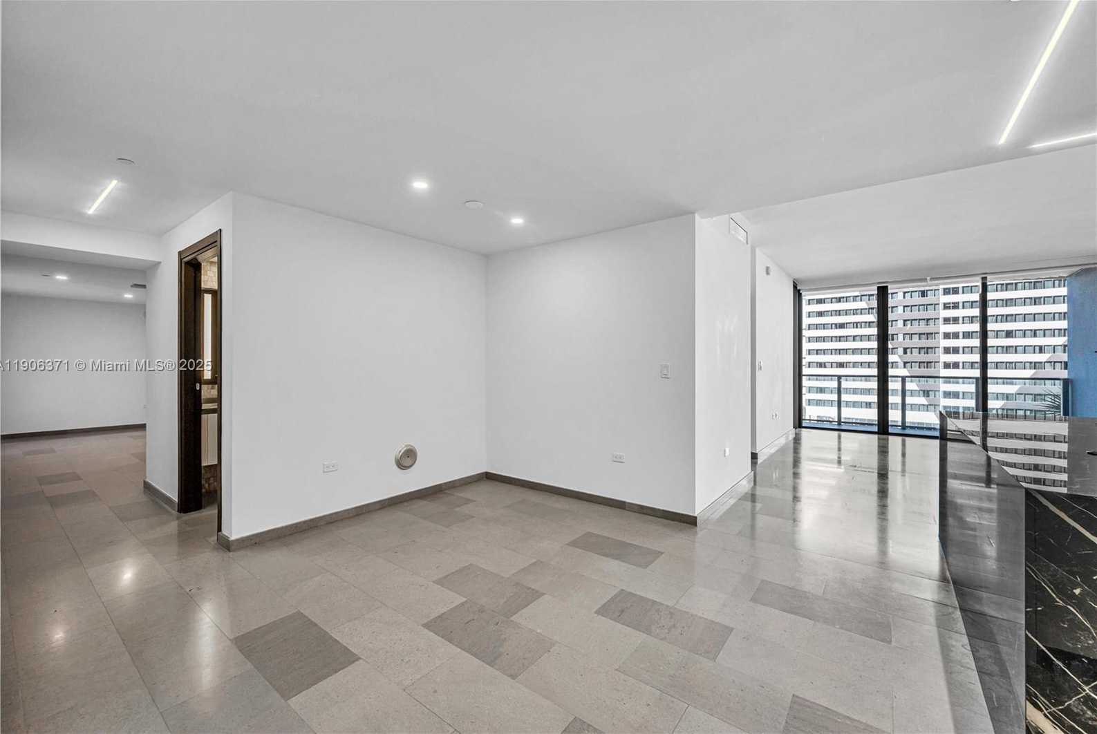 Small Image of 88 SOUTH WEST 7TH ST #806, Miami Number 21