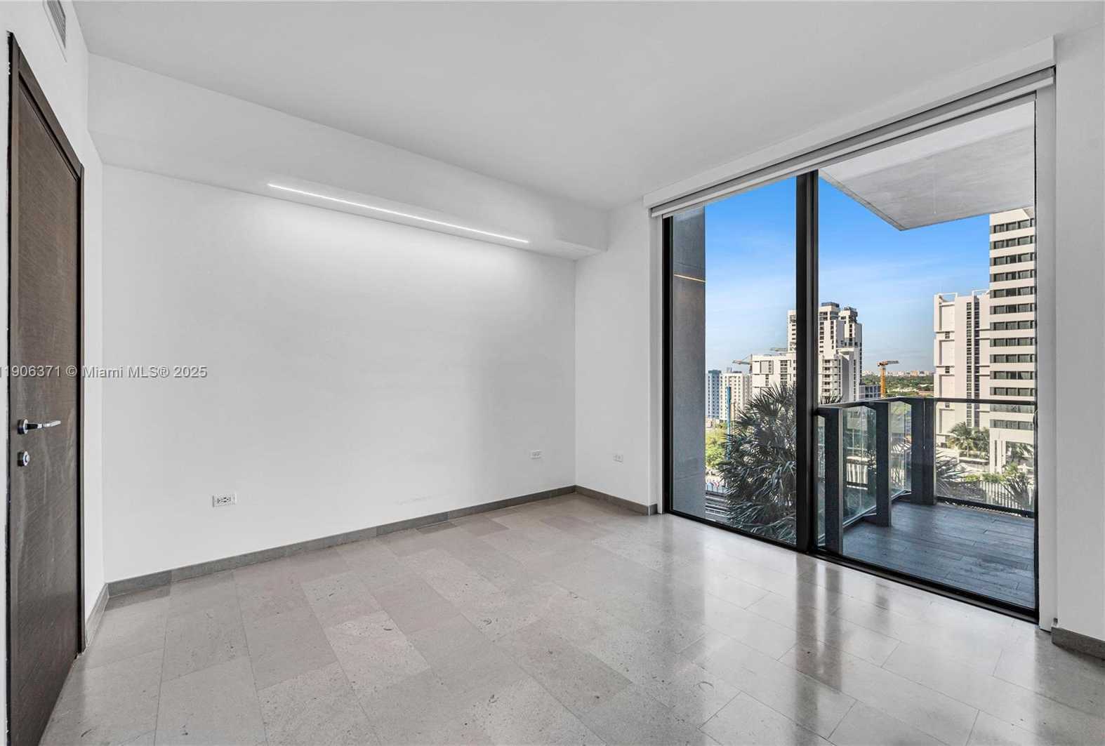 Small Image of 88 SOUTH WEST 7TH ST #806, Miami Number 22