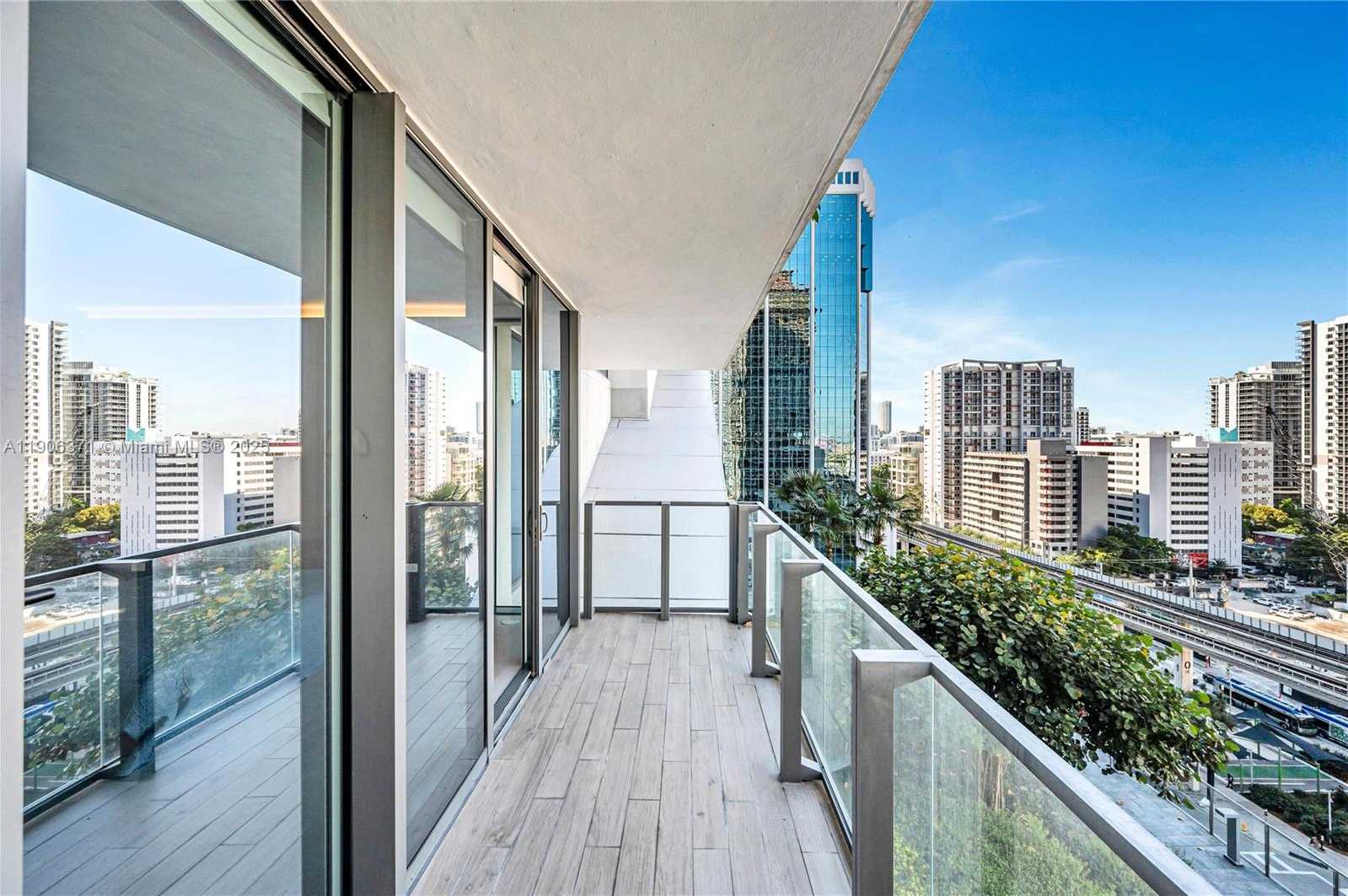 Small Image of 88 SOUTH WEST 7TH ST #806, Miami Number 34