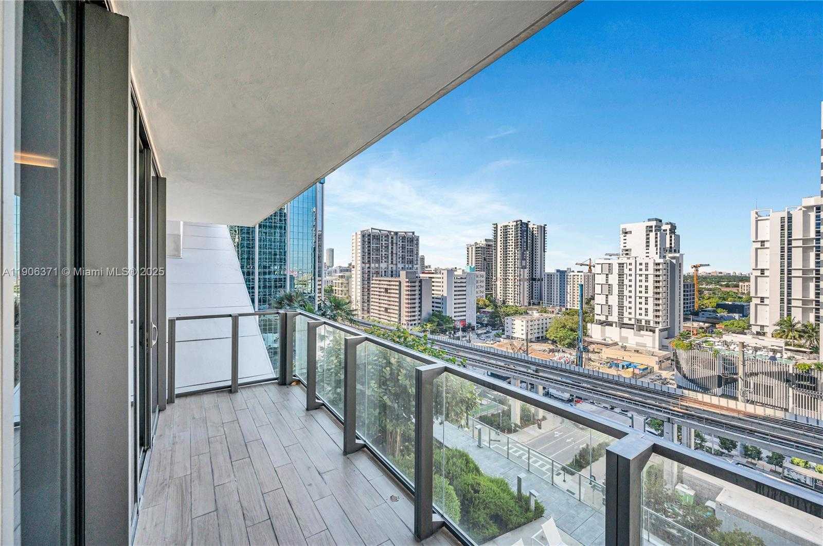 Small Image of 88 SOUTH WEST 7TH ST #806, Miami Number 35