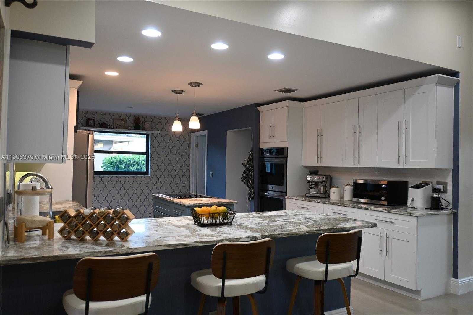 Small Image of 14229 STIRRUP LN, Wellington Number 4