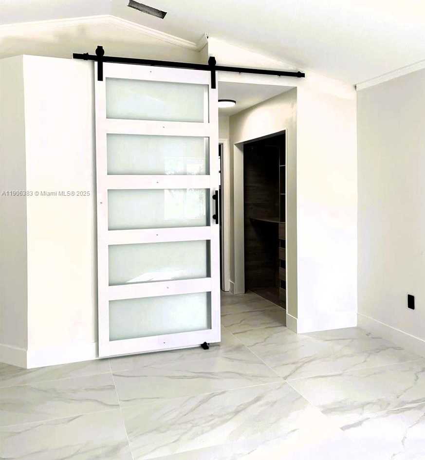 Small Image of 11232 NORTH WEST 51ST TER, Doral Number 14