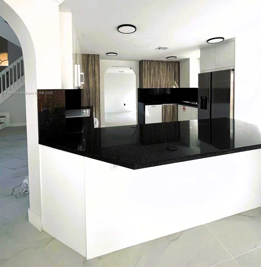 Small Image of 11232 NORTH WEST 51ST TER, Doral Number 8