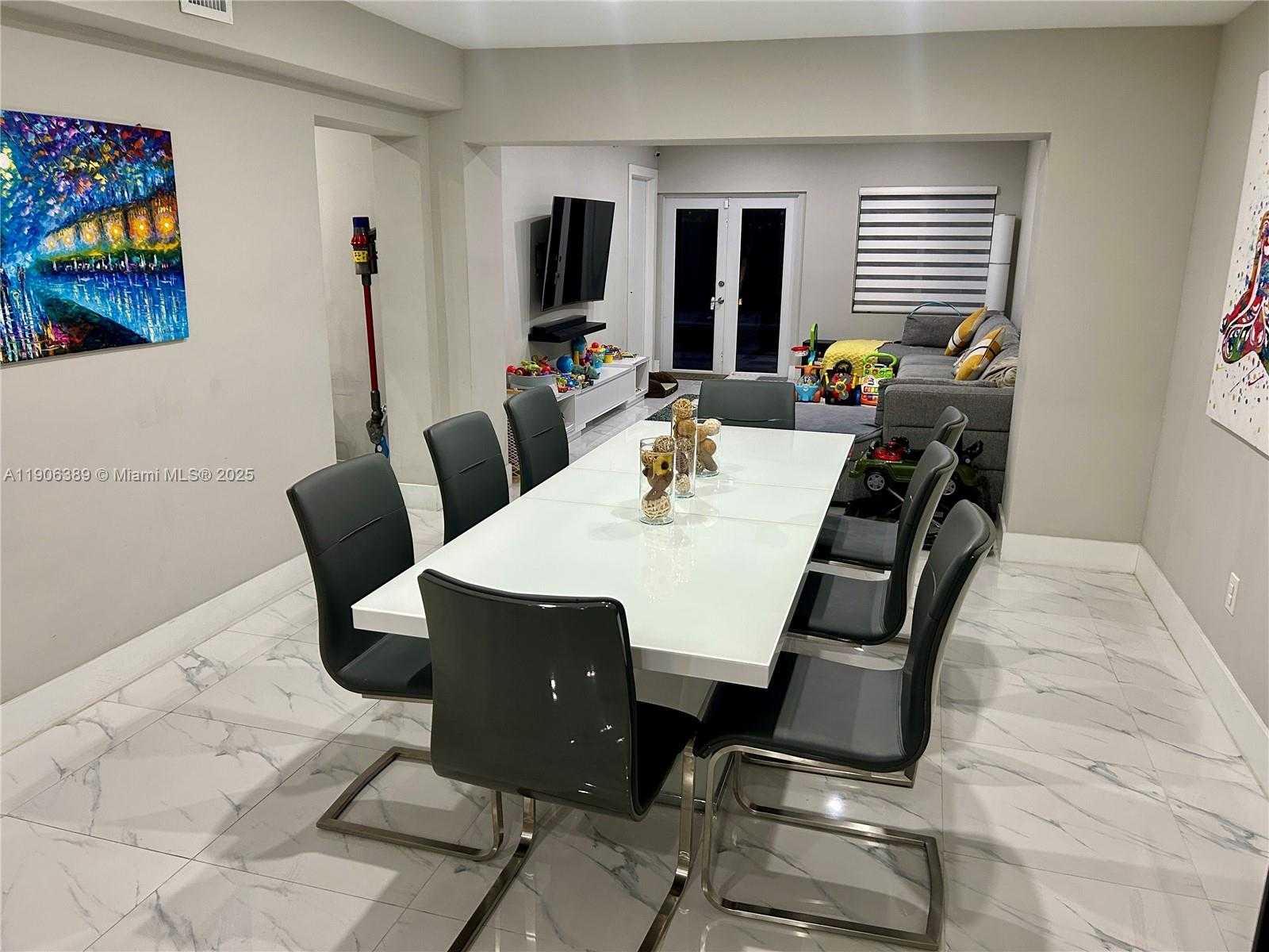 Small Image of 13560 NORTH WEST 2ND AVE #13560, North Miami Number 6