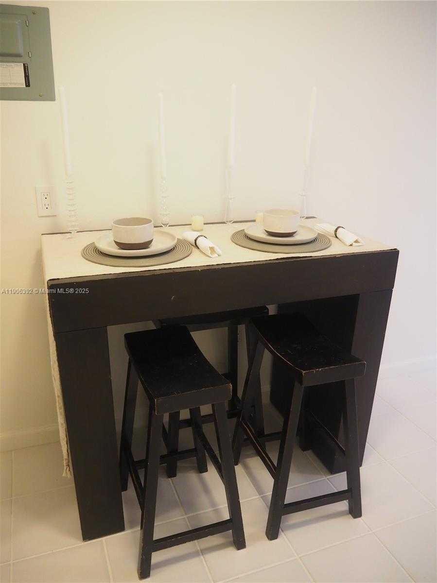 Small Image of 75 WASHINGTON AVE #16, Miami Beach Number 13