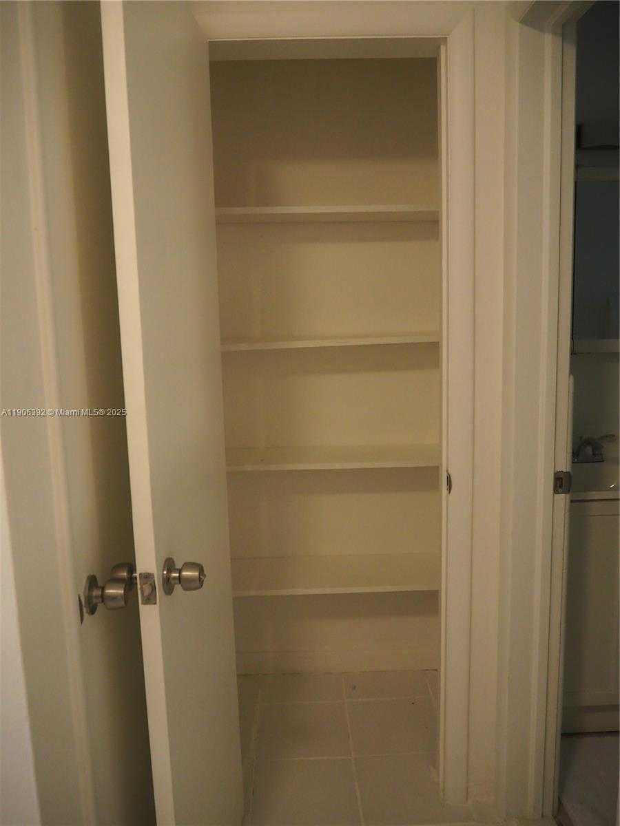 Small Image of 75 WASHINGTON AVE #16, Miami Beach Number 17