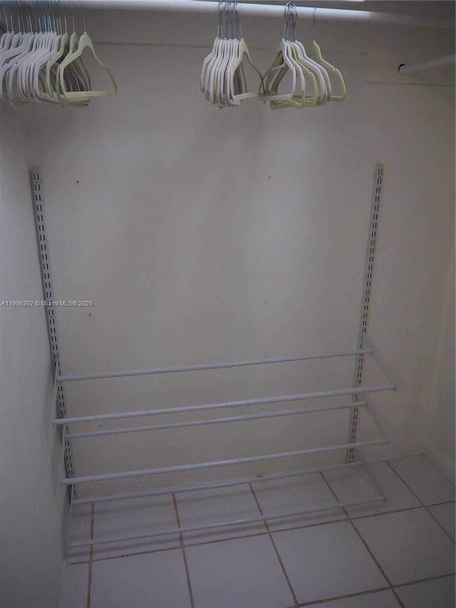 Small Image of 75 WASHINGTON AVE #16, Miami Beach Number 23