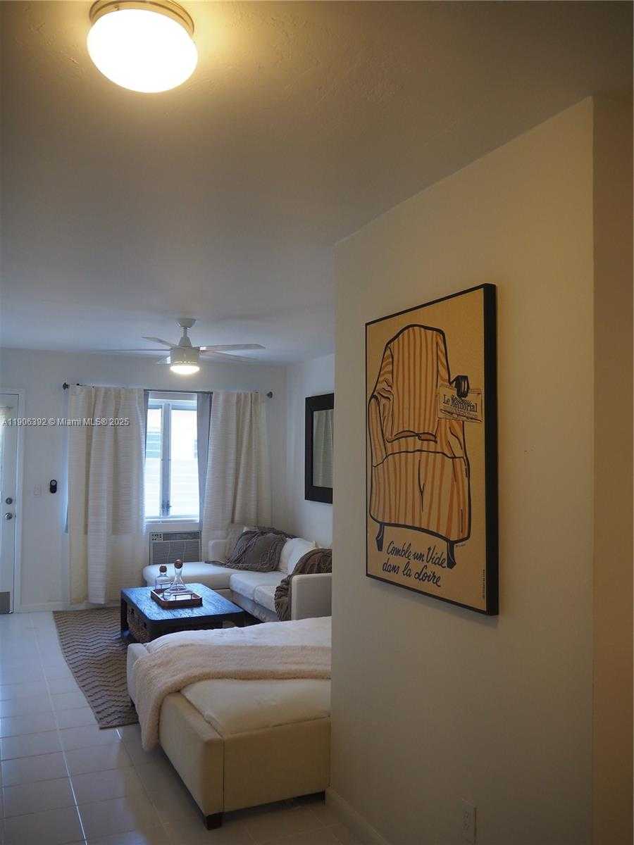 Small Image of 75 WASHINGTON AVE #16, Miami Beach Number 27