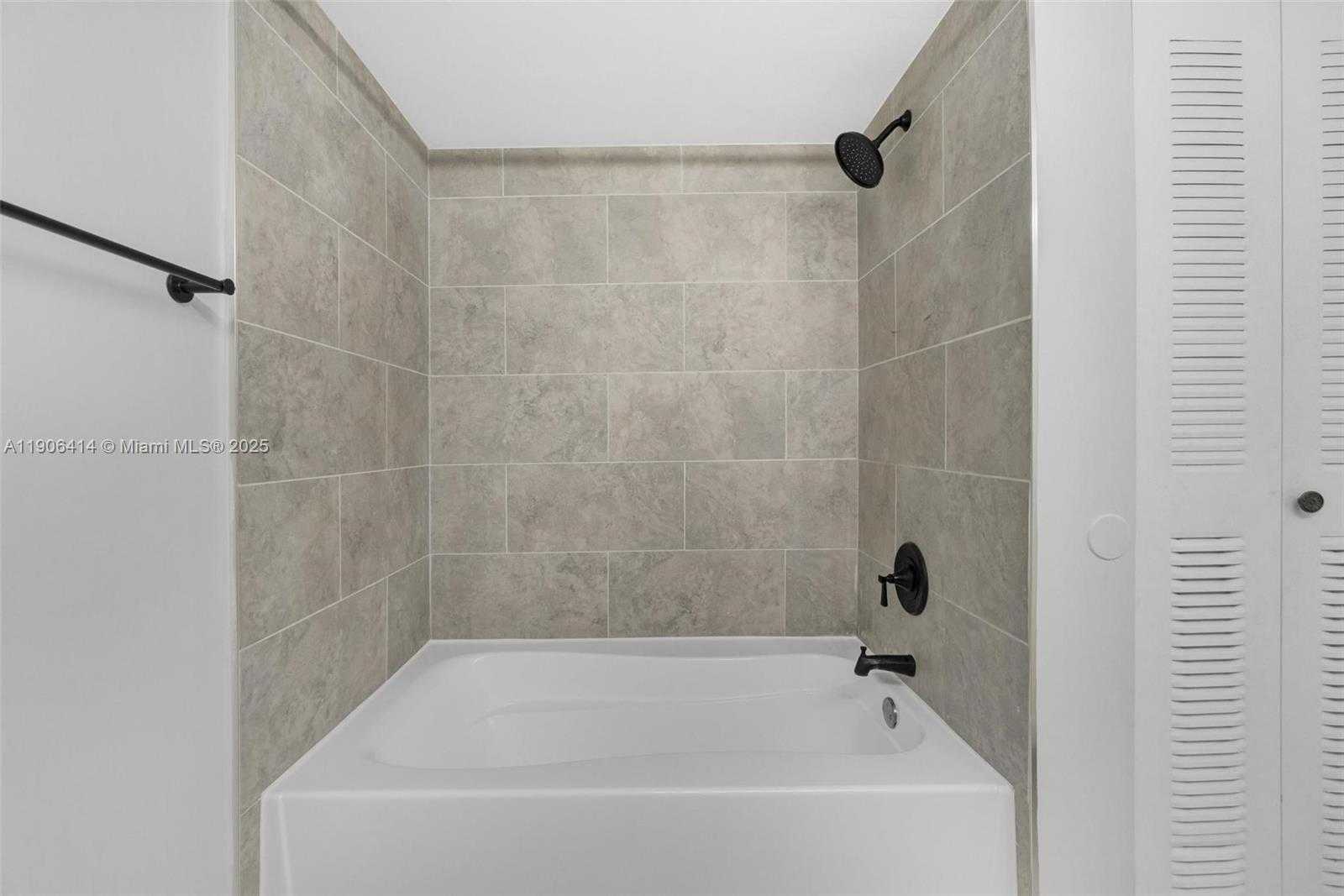 Small Image of 4320 NORTH WEST 107TH AVE #201-1, Doral Number 21