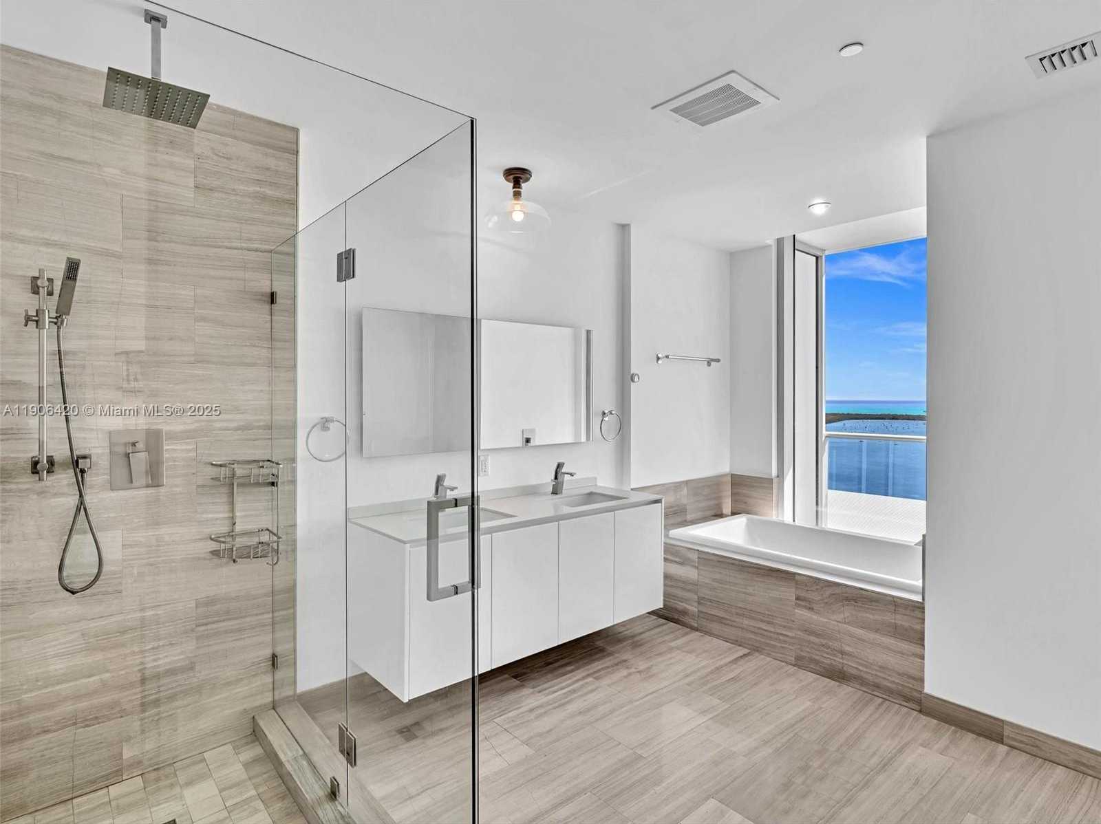 Small Image of 1300 BRICKELL BAY DR #4202, Miami Number 14