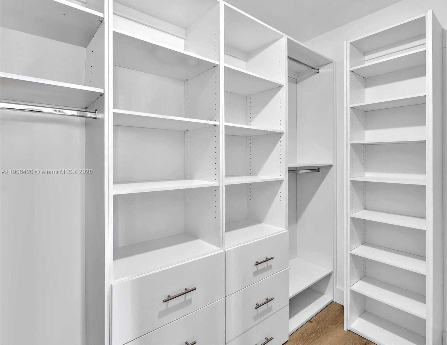 Small Image of 1300 BRICKELL BAY DR #4202, Miami Number 16